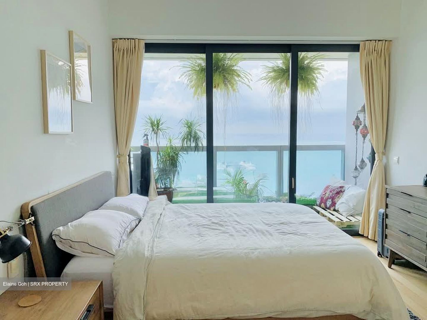 Marina Bay Residences (D1), Condominium #561692111
